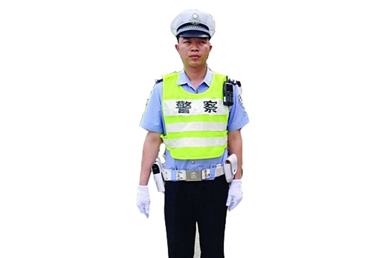 JF016交警夏执勤服